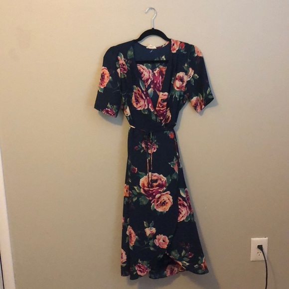 Everly Dresses & Skirts - Boutique floral wrap dress